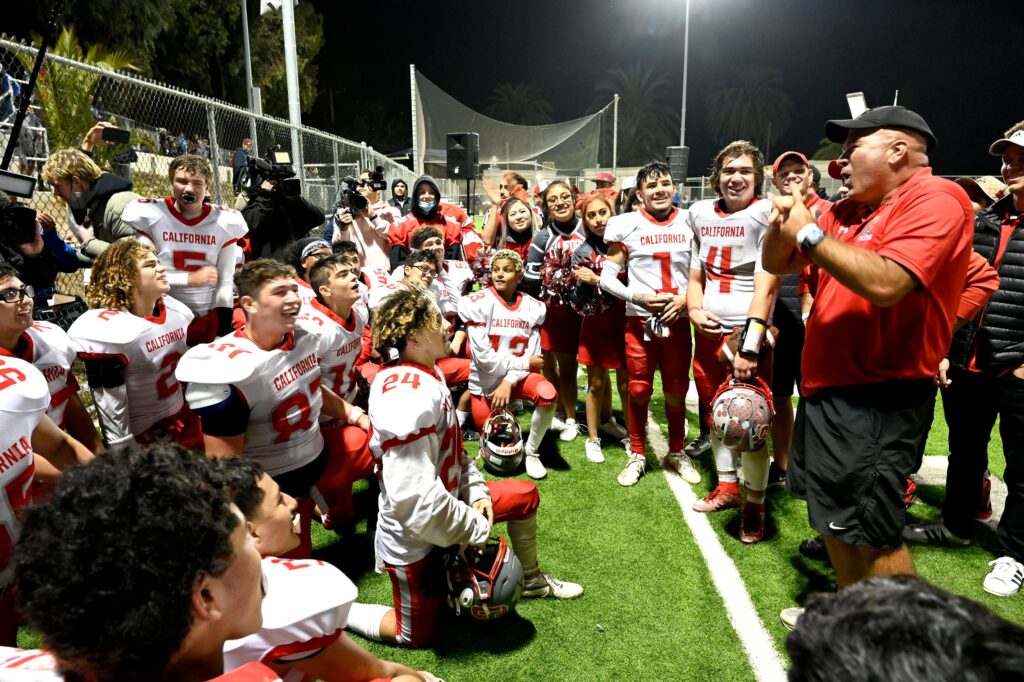 211128161649 01 Deaf Football Team California Restricted